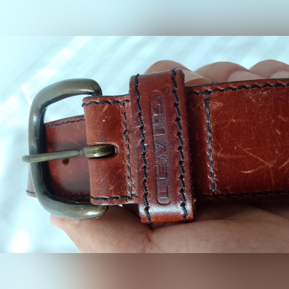 Levi's Accessories - Leather belt by LEVI'S brown genuine leather vintage men women belt size S